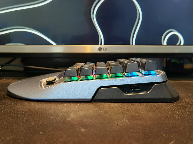 Gamesir Gaming Keyboard eith Red Mechanical Switches63173865483009113