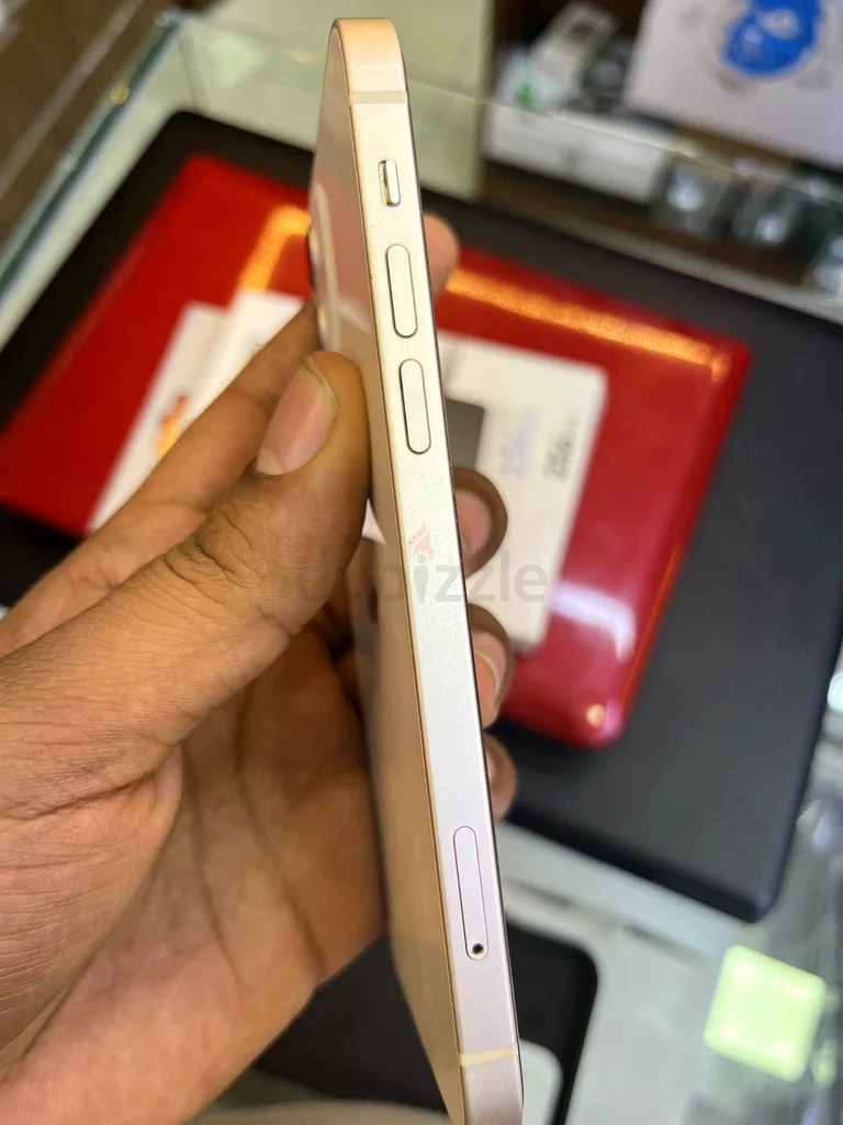 آيفون 1263215382069378113