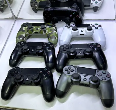 PlayStation 4 controllers