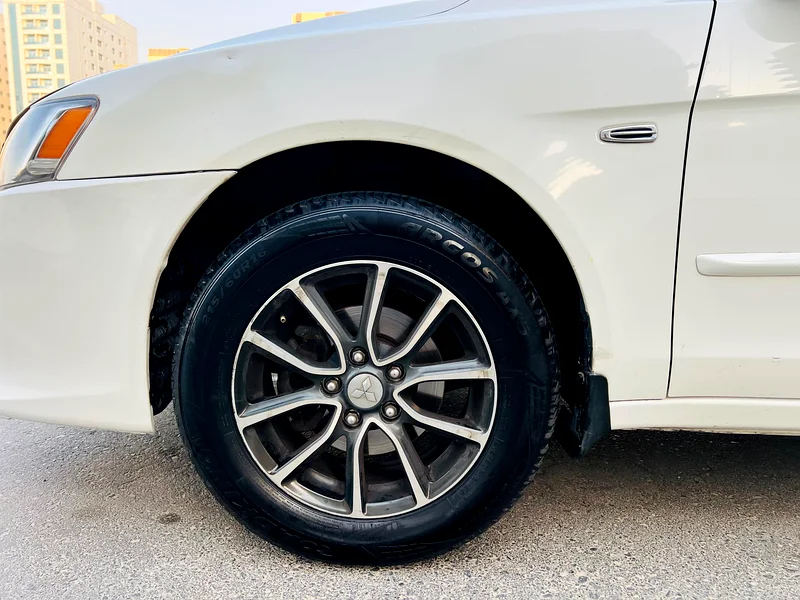 ميتسوبيشي لانسر EX GLS 2.0 | 2016 | خليجي | شاشة كبيرة لـ CarPlay | 94,869 كم | 24,000 درهم إماراتي عرض سريع63225309368705114