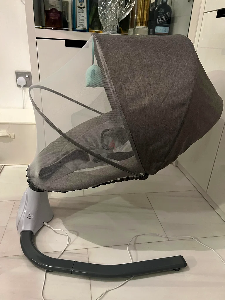 Gentle Rocking Baby Bouncer - Perfect for Soothing Your Little One!63197139894785111