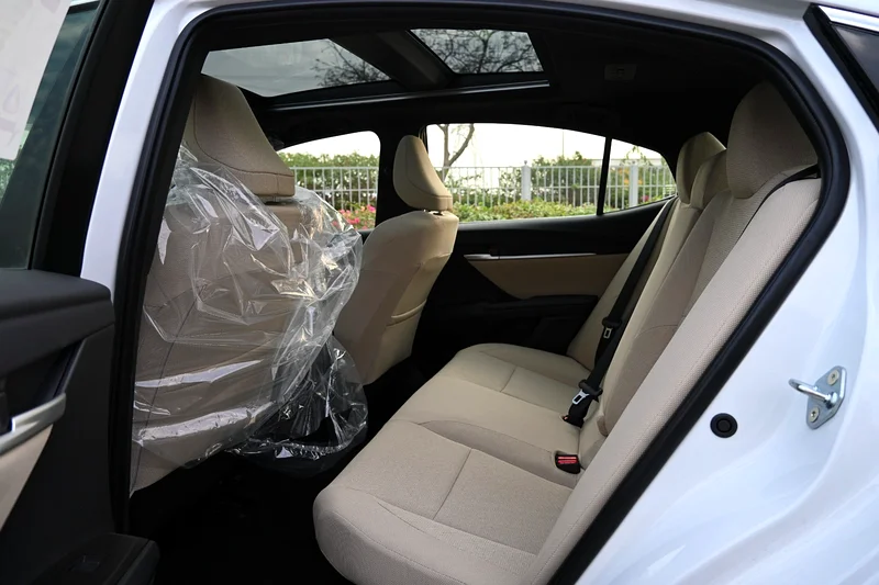 Toyota Camry 2.5L Hybrid ONLY FOR EXPORT63167095300995111