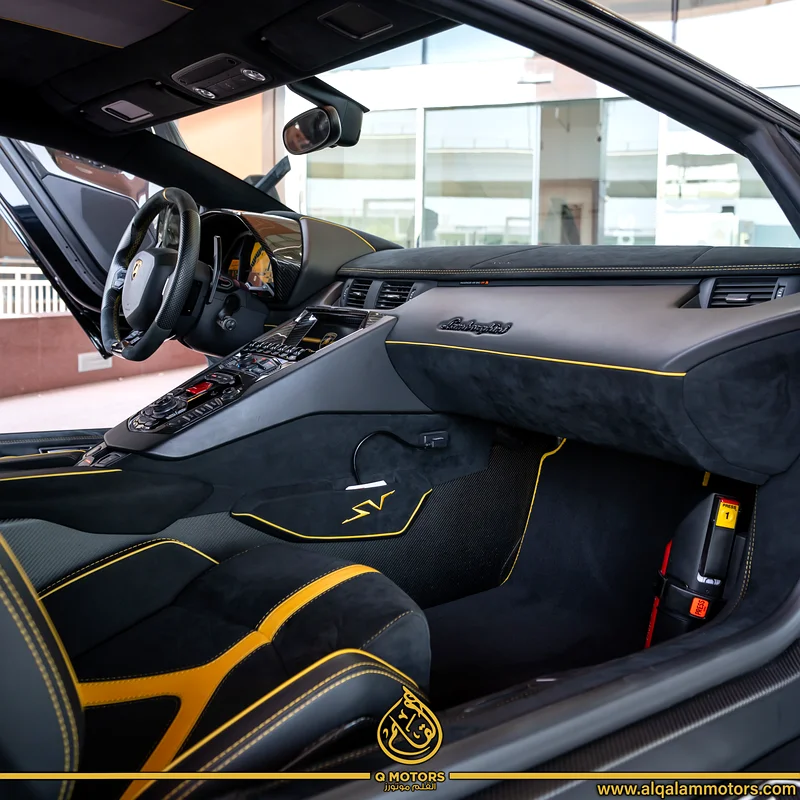 2017 LAMBORGHINI AVENTADOR  SV GCC DONE ONLY 13,000KM63139217687938112