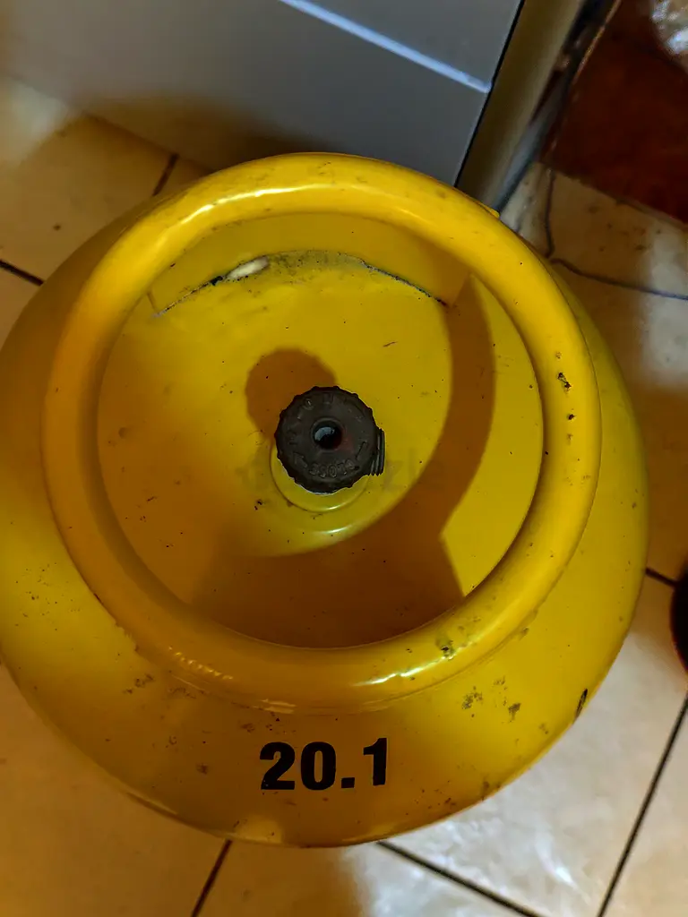 Gass cylinder63251344580353111