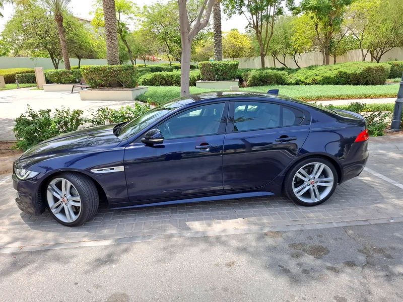 Jaguar XE _ R _ Sport 201962930623046274112