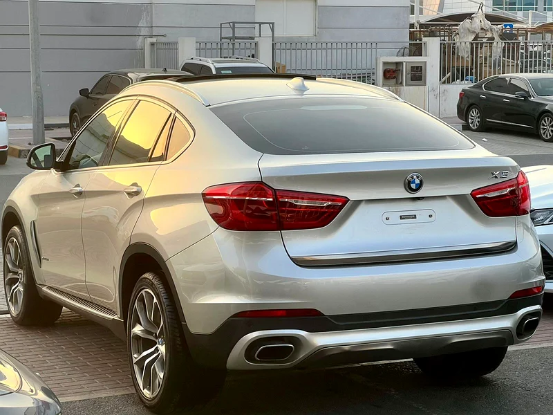 BMW X6 - 2016 Gulf, fully loaded, in excellent condition.
No maintenance required.63229279330049112