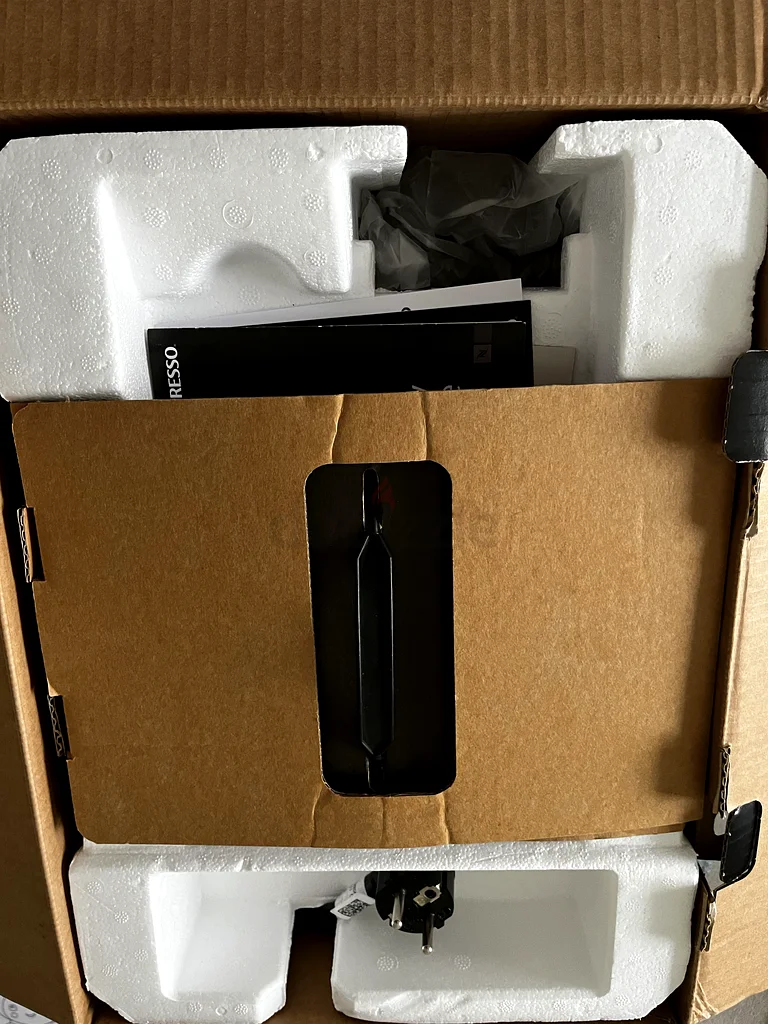 Premium Nespresso Lattissima Pro Coffee Machine + 16 coffee sleeves - Brew Barista-Quality at Home63252950777730112