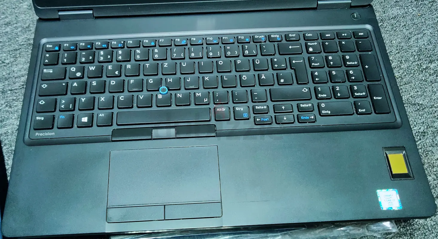 Laptop63256601564803111