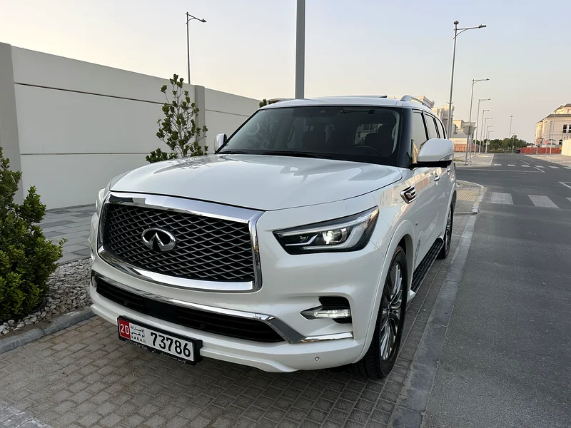 For sale: Infiniti QX80, Gulf specification, agency paint, and in agency condition63223815416322111
