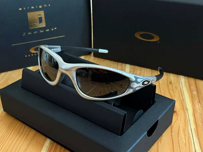 OAKLEY MUZM STRAIGHT JACKET 99 | dubizzle