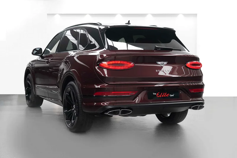 2021 بنتايجا V8 أول إصدار / قيادة منخفضة63134991386754113