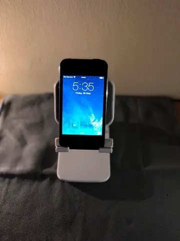 iPHONE 4 - URGENT SALE