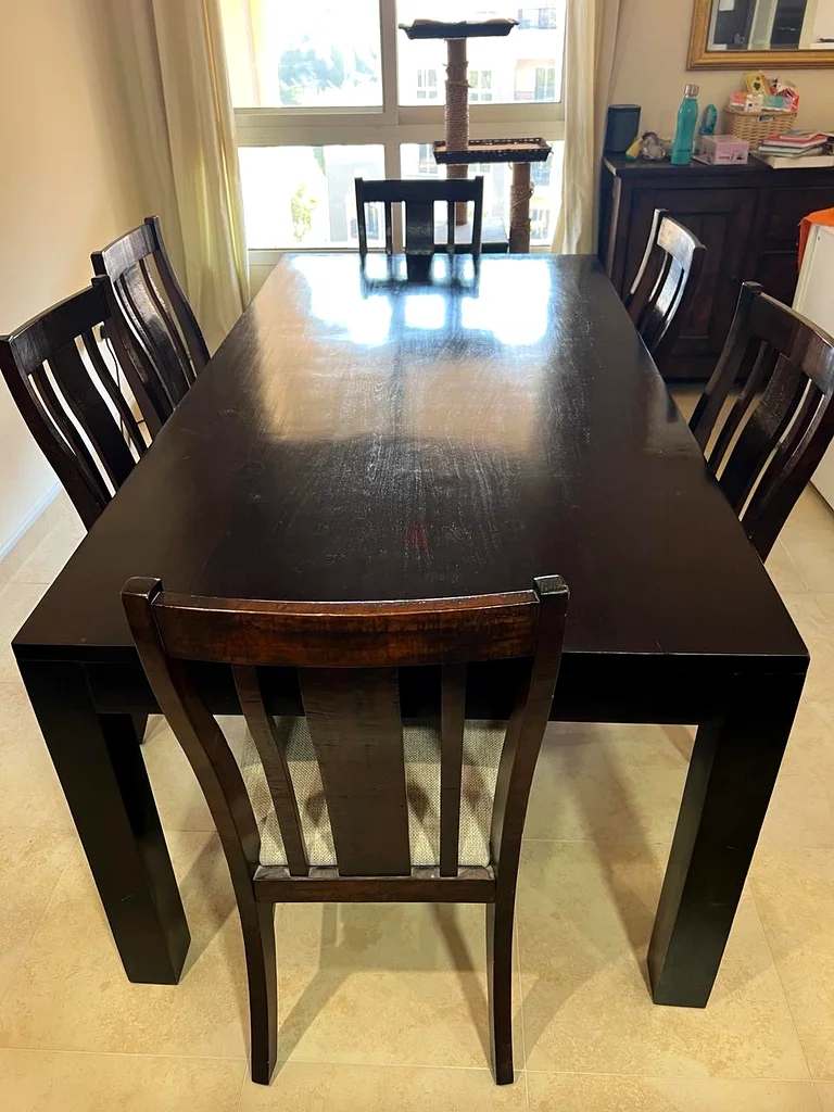 Elegant 8-Seater Dining Table - Perfect for Family Gatherings! Pottery Barn, 
BENCHWRIGHT Mahogany628638199769621122