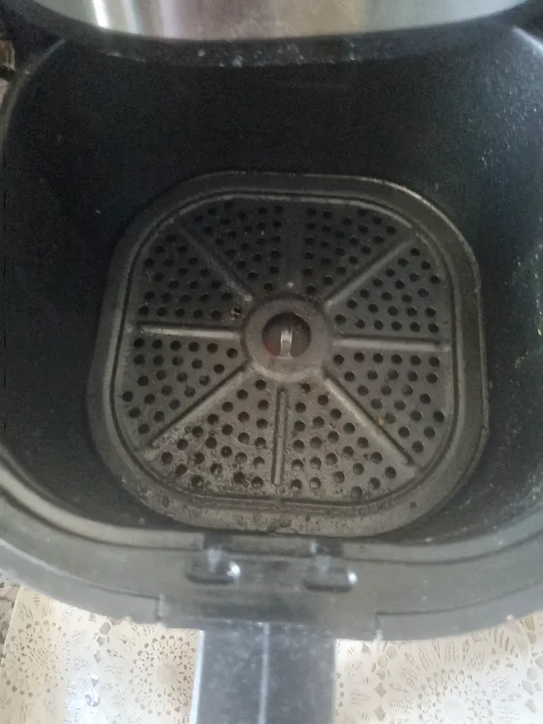 Modern Electric Air Fryer with Adjustable Temperature