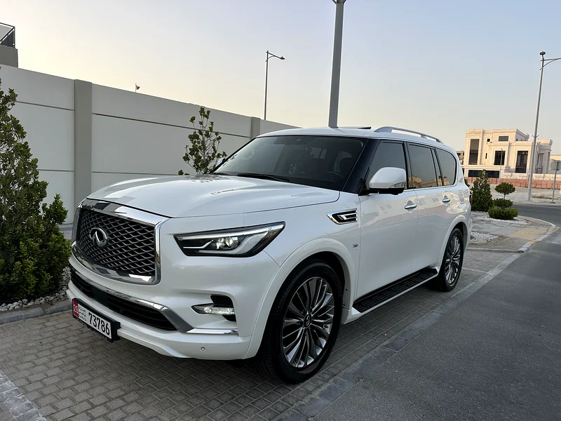 For sale: Infiniti QX80, Gulf specification, agency paint, and in agency condition63223815416322112