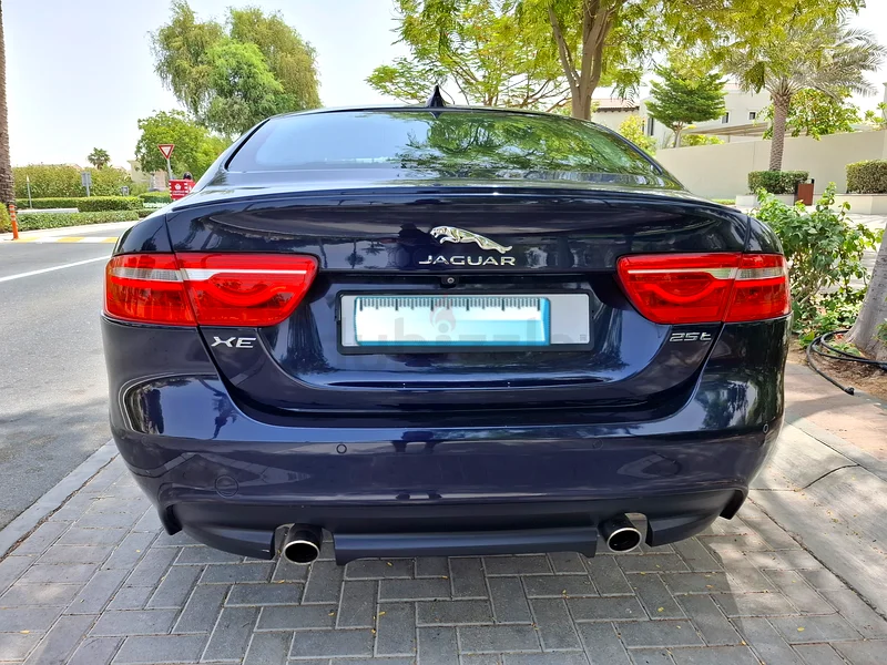 Jaguar XE _ R _ Sport 201962930623046274114