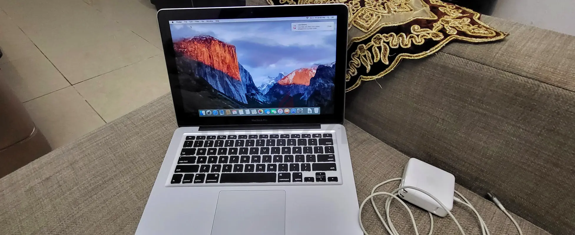 Macbook pro 201263254995008514111