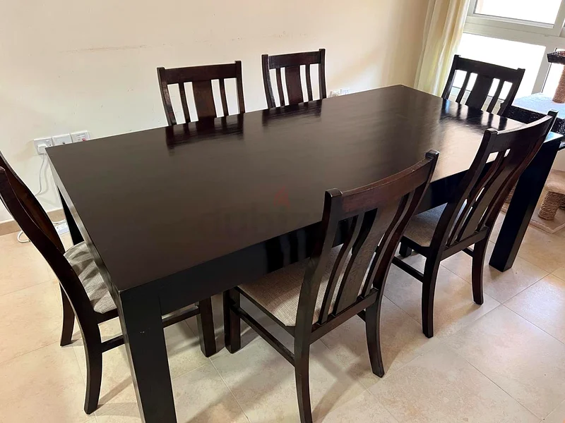 Elegant 8-Seater Dining Table - Perfect for Family Gatherings! Pottery Barn, 
BENCHWRIGHT Mahogany62863819976962112