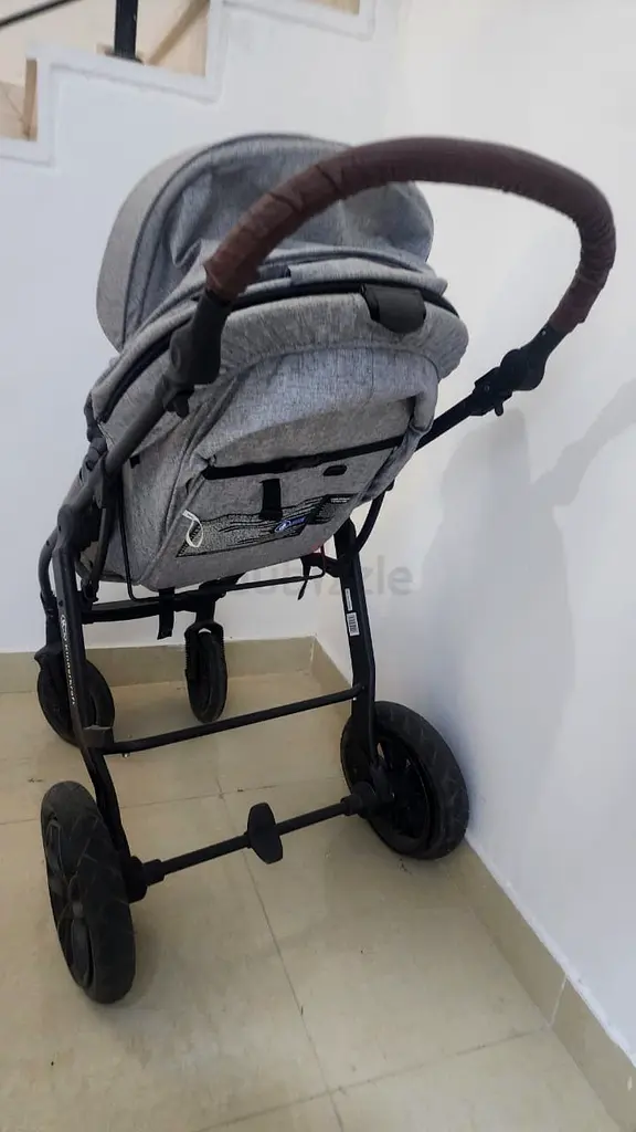 Stroller63205359309442114