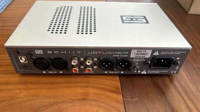 مُضخم صوت رائع من طراز Schiit Jotunheim mk1 مع مُضخم سماعات رأس ومحول رقمي-تناظري من AKM63265095423107113
