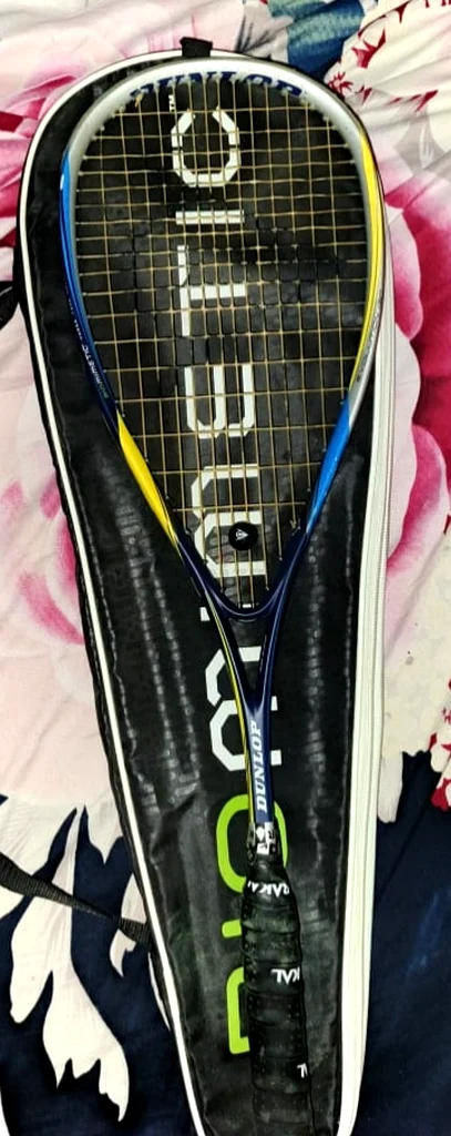 Unleash Your Game with the Dunlop Evolution 90 Tennis Racket!63241652780546111