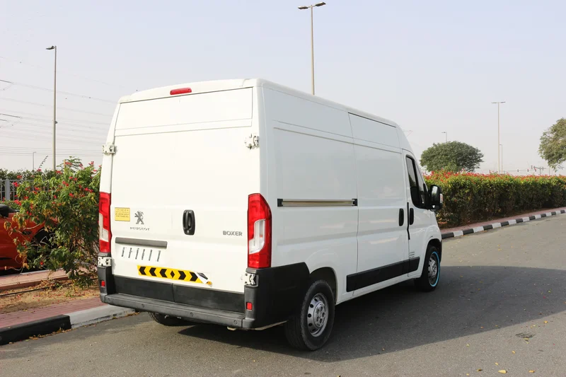 PEUGEOT BOXER 2021 (L2H2) HIGH ROOF SHORT GCC LOW KM62935671776513113