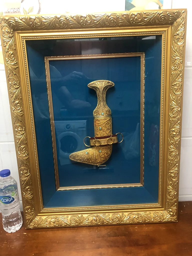 خنجر أنتيكي فاخر للكحالة مع عمل معقد من الذهب63222839195777111