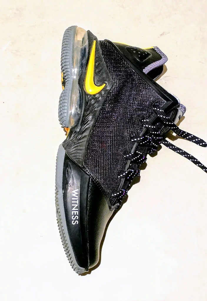 Nike LeBron Witness 19 XIX Low Mens Size 8(US)63240125217153112