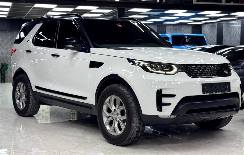 2017 GCC LAND ROVER DISCOVERY FULL SERVICE AGENCY, ORIGNAL PAINTWARRANTY AVAILABLE63233102095745112