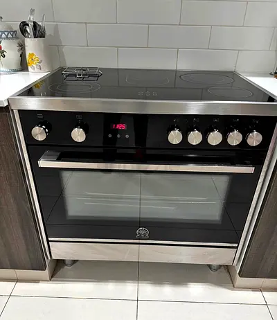 La Germnia 5 Ceramic Hubs Electric Cooker 90cm