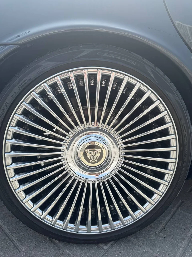 جاكوار XJ862930622619650114