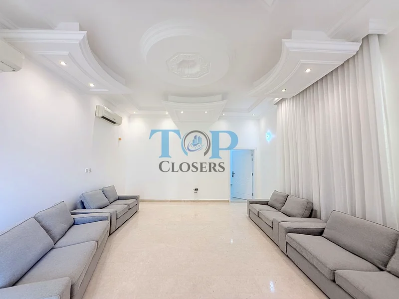 Spacious 8-Bedroom Villa|Driver Room|Well-Maintained62868802396419114
