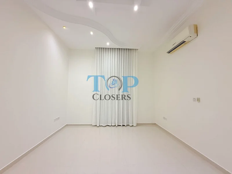 Spacious 8-Bedroom Villa|Driver Room|Well-Maintained62868802396419113