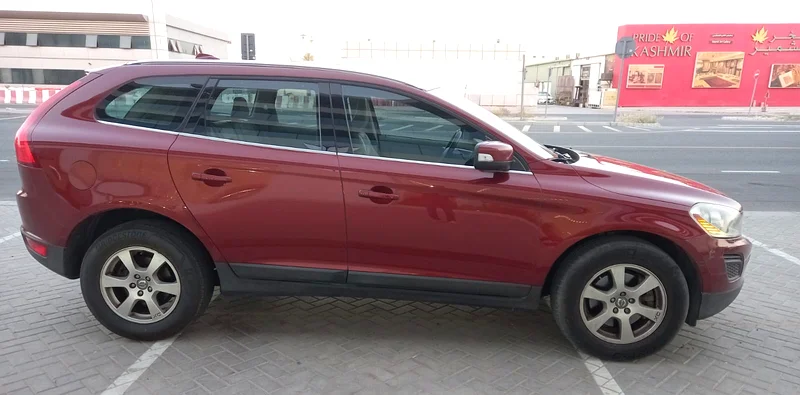 فولفو XC60 2012 لدول مجلس التعاون الخليجي، سيارة محفوظة جيدًا ونظيفة63178403130498112