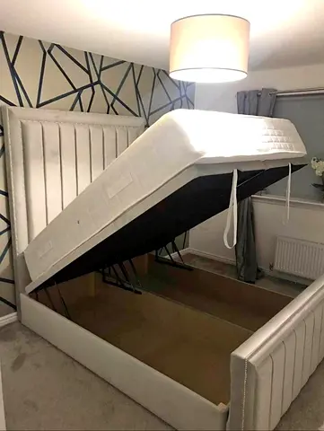 Stylish Twin Size (120x200) Storage Bed - Modern and Elegant Design!