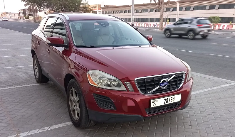 فولفو XC60 2012 لدول مجلس التعاون الخليجي، سيارة محفوظة جيدًا ونظيفة63178403130498113