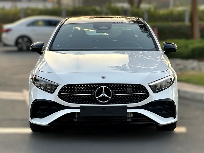 Mercedes-Benz A-Class A200 AMG 2025 GCC 0 KM 5 Years Agency Warranty63232621203970111