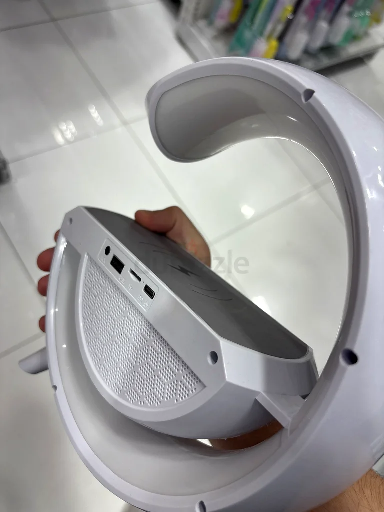 Charging Phone And Rainbow Light Speaker63263522237953112