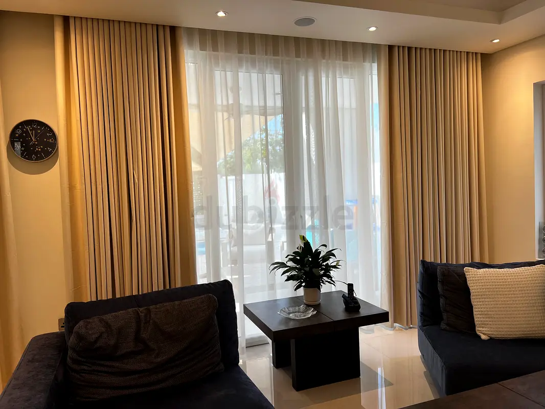 curtain with INSTALLATION