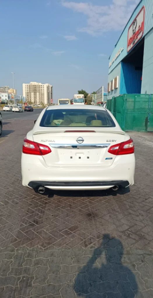 نيسان ألتيما 2.5 SV 2017، مواصفات الخليج، قيادة سيدة63147206612098114