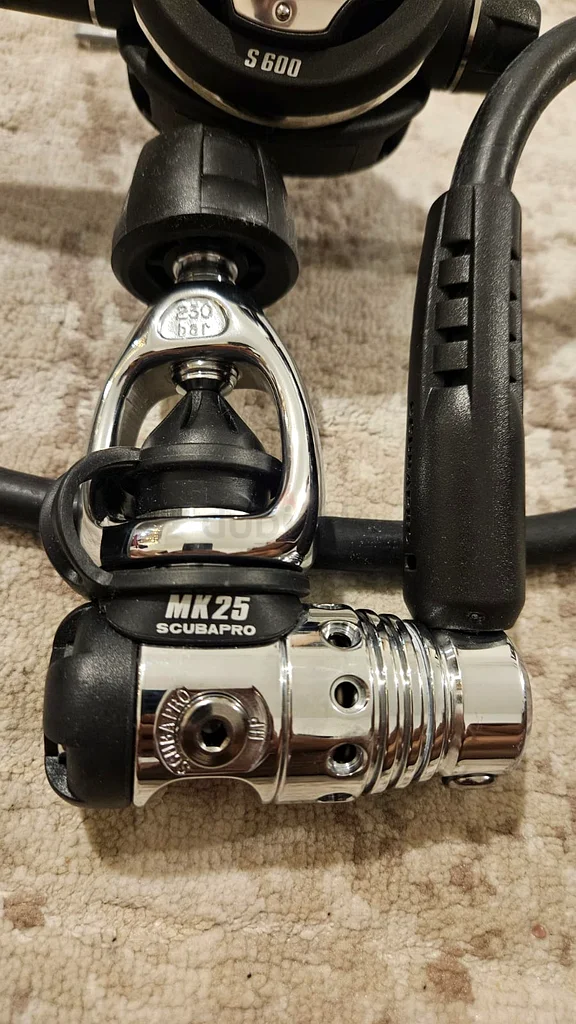منظم المرحلة الأولى Scubapro MK25 + منظم المرحلة الثانية S600 – جديد بالكامل في العلبة63171314115970113