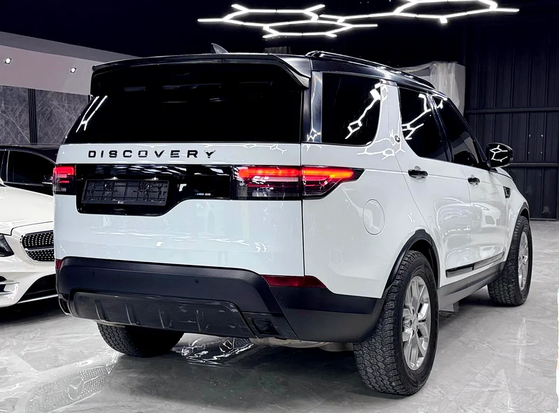 2017 GCC LAND ROVER DISCOVERY FULL SERVICE AGENCY, ORIGNAL PAINTWARRANTY AVAILABLE63233102095745113