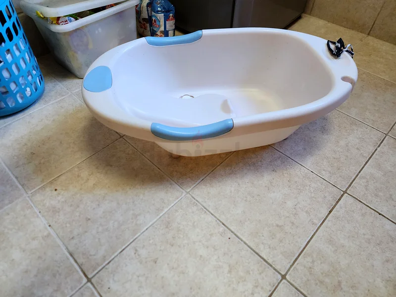 Bath tub63175279646722119