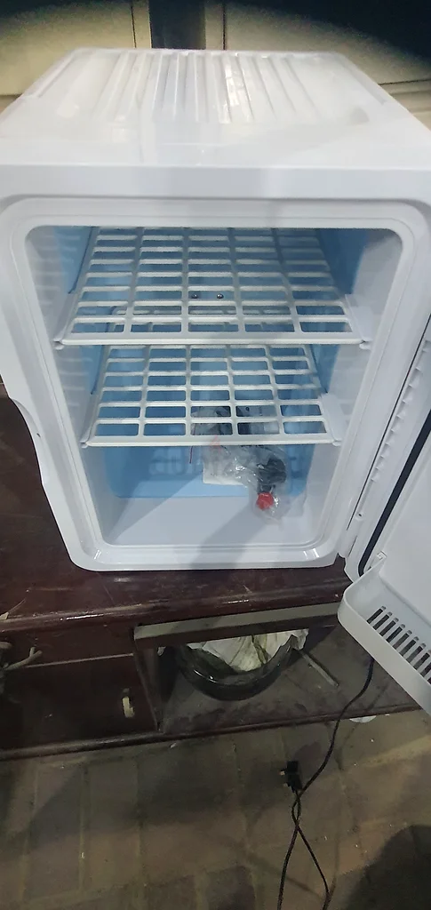 ثلاجة منزلية صغيرة وفعالة للبيع63253472438018111