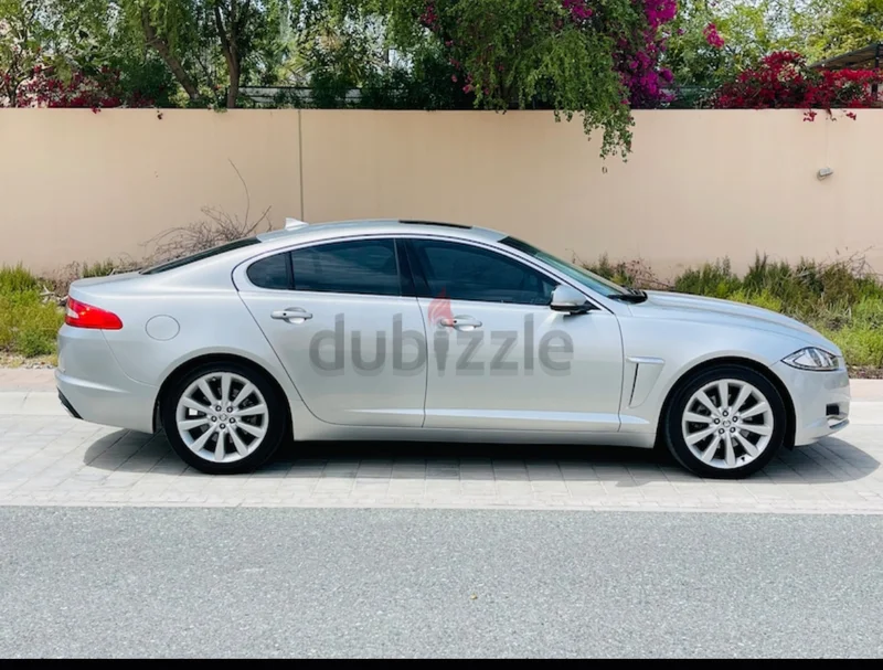 جاكوار XF62932676118147111
