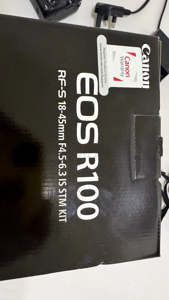 كانون r100 عدسة rf-s 18-45 مم f4.5-6.3 IS STM، طقم للبيع63172220862851112