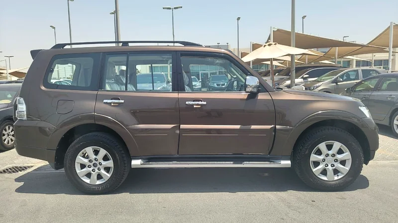 Mitsubishi Pajero full option63152749966081113