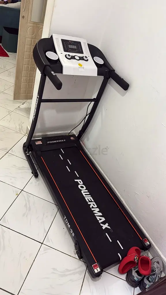 Transform Your Home Workout with PowerMax Treadmill!