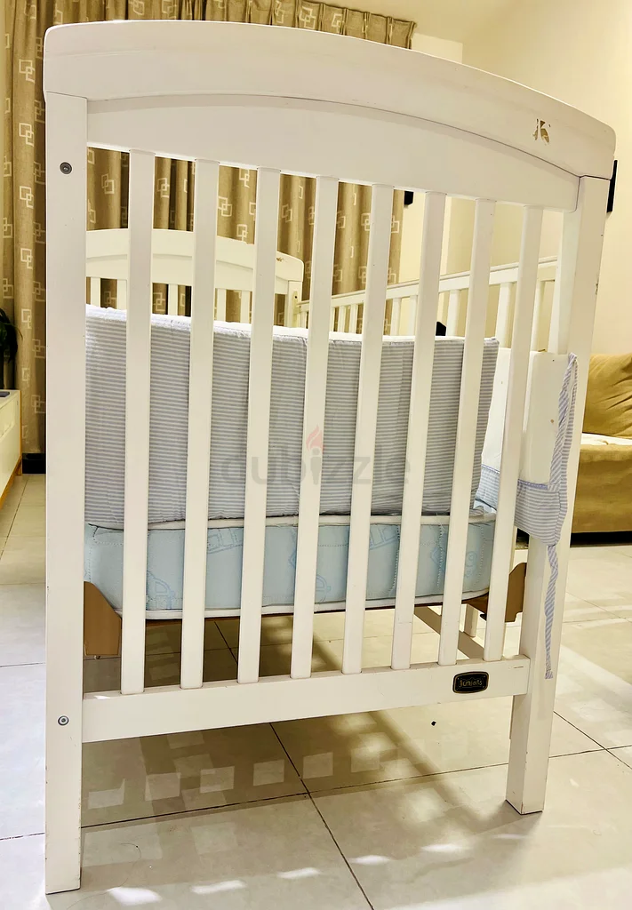 Classic White Wooden Crib63205891293953113