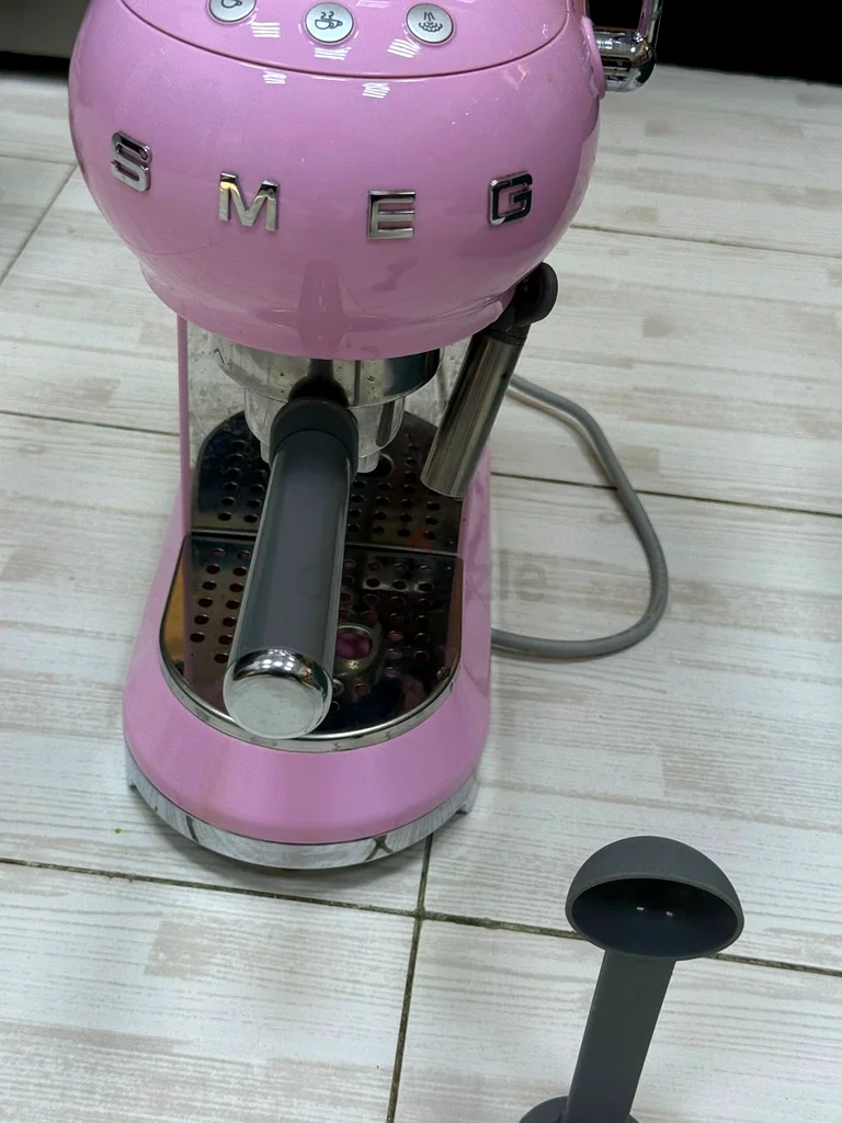 SMEG ECF01PKEU Manual Espresso Machine – Pastel Pink dubizzle